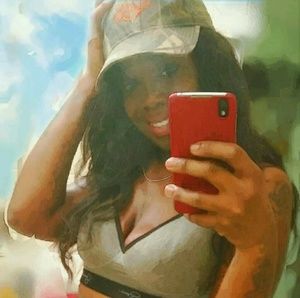 Meet your Posher, Yvetta